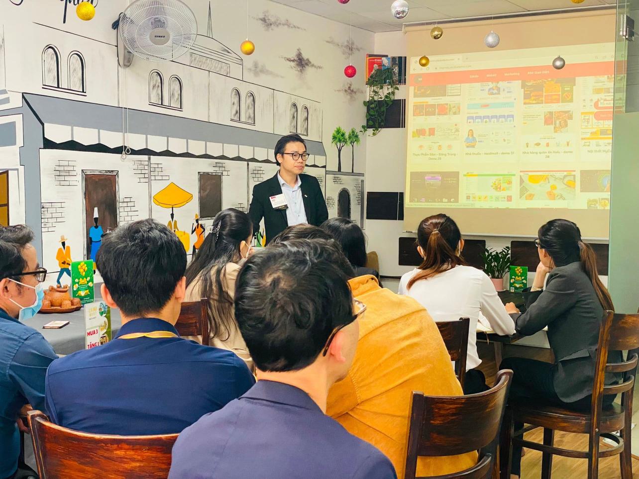 Doanh nhân Phan Đình Chuyền 